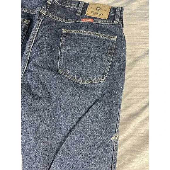 Wrangler Mens 33 Denim Jeans 965T1SL Distressed Light Wash Regular Fit - Picture 8 of 10